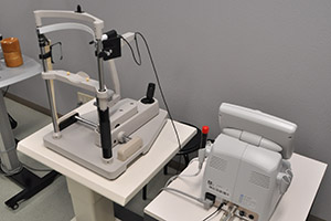 超音波画像診断・眼軸長/角膜厚測定装置 US-4000